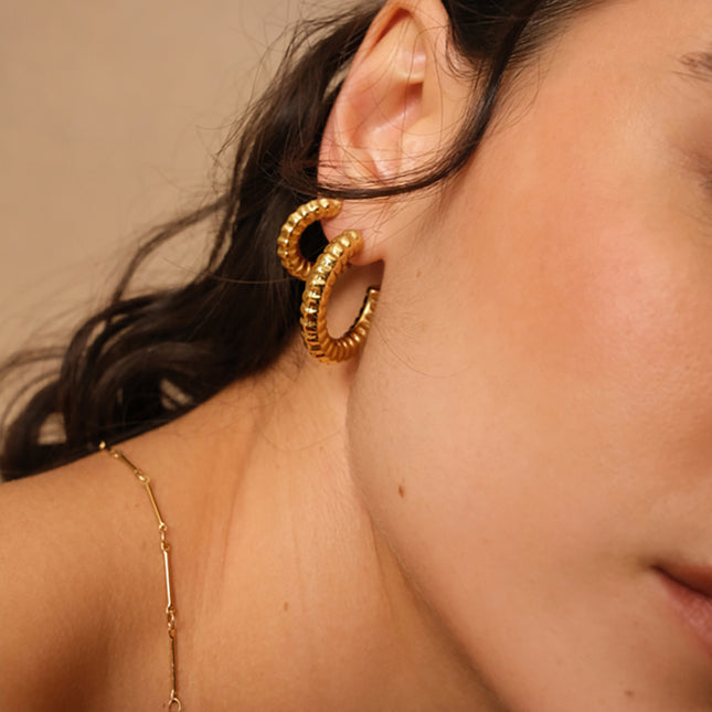 Yséane Hoop Earrings - 30mm striated effect