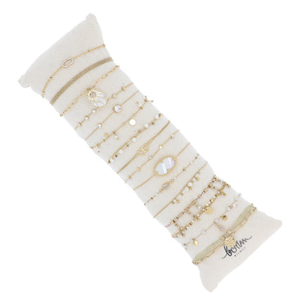 Set of 16 bracelets - gold - average price of €4.80/pc