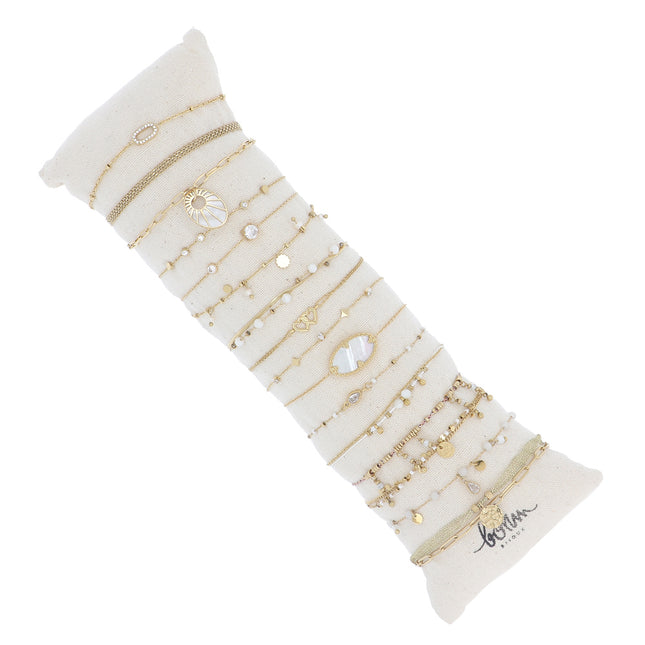 Set of 16 bracelets - gold - average price of €4.80/pc