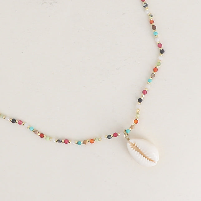 Necklace - on wire, choker with natural stones, rocaille beads and natural cowrie shell