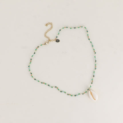 Collier - sur fil, ras de cou avec pierres naturelles, rocailles et cauri naturel