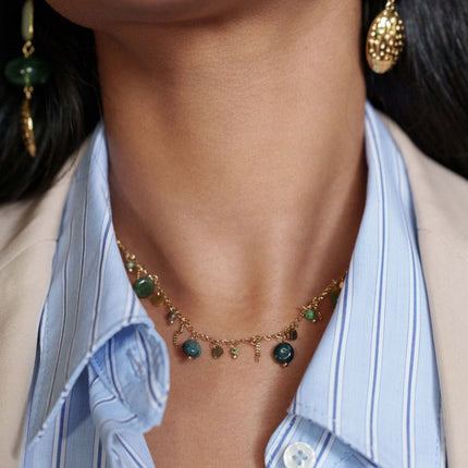 Collier Alice - chaînes pendantes, pierres naturelles et pampilles rondes