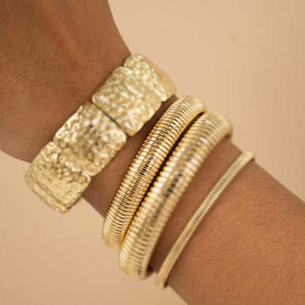 Bonie M bangle - 10mm thick links with chain