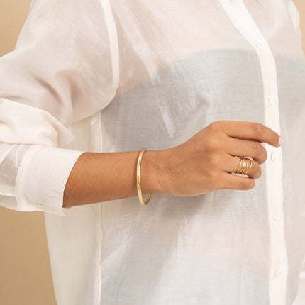 Shiny bangle/ring, 6.5x6.5cm, 4mm thick