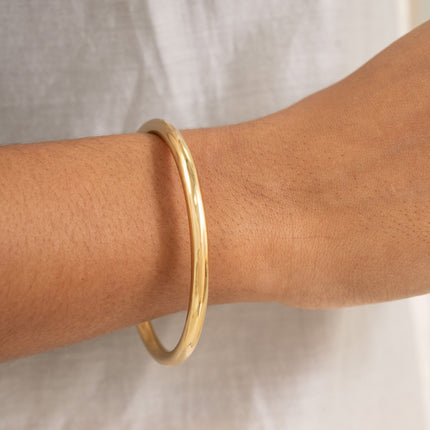 Shiny bangle/ring, 6.5x6.5cm, 4mm thick