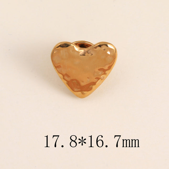 Pin's - coeur à finition martelée