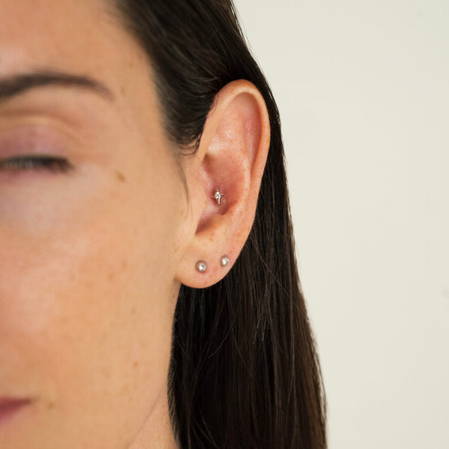 Titanium piercing - star with crystal