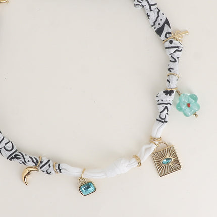 Collier - ruban, tissu, breloques cristaux, résine, fleur, lune, palmier