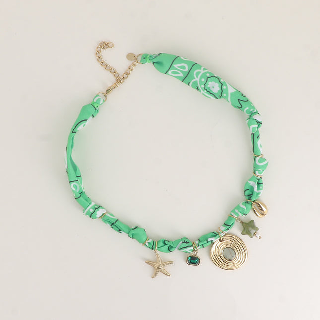 Collier sur tissu ruban - étoile de mer, cristal, pierre naturelle, étoile en résine et cauri