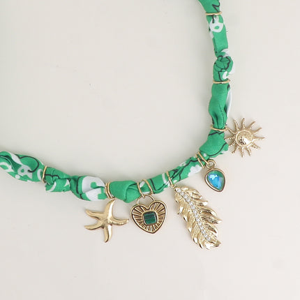 Collier sur tissu ruban - étoile de mer, coeur, feuillage, cristal, soleil
