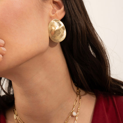 Boucles puces Freya - grande pièce légèrement ondulée et brossée