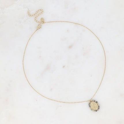 Collier - médaillon ovale la Madone et pierres naturelles