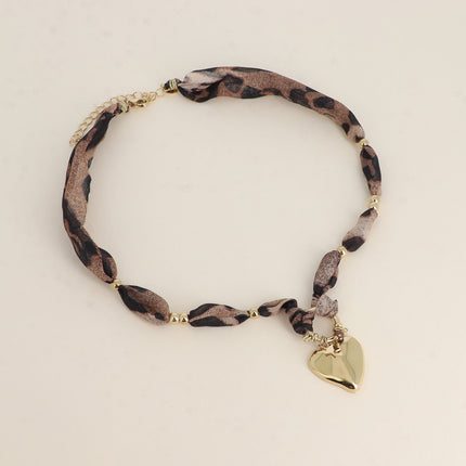 Collier Melaya - tissu ruban et pendentif coeur