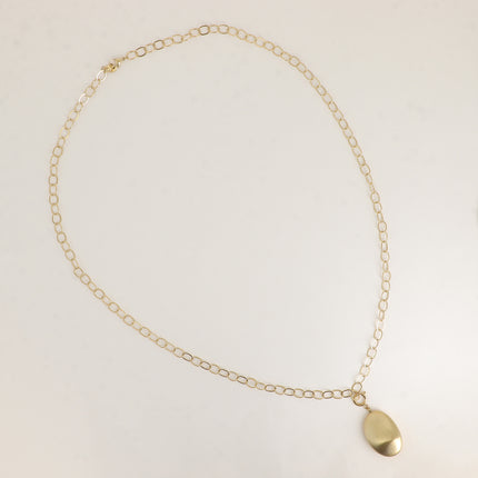 Sautoir - maille ovale et pendentif ovale bombée effet brossé