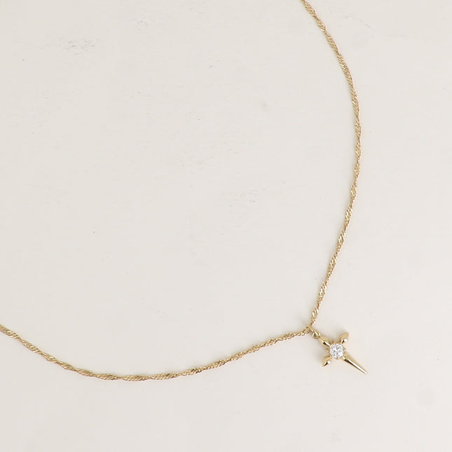 Collier - maille torsadée et croix religieuse avec cristal