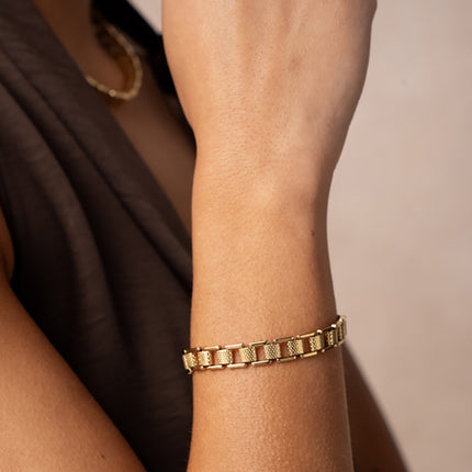 Bracelet Hojicha - maille carrée et tubes martelés alternés