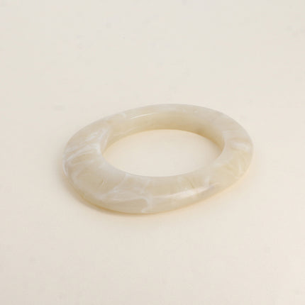 Bracelet Esmoryne - jonc fermé forme plate ovale en résine
