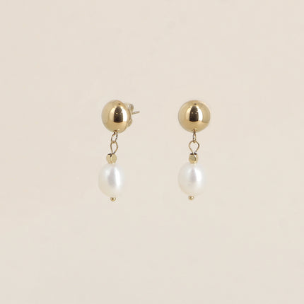 Boucles pendantes - demi boule et perle d'eau douce