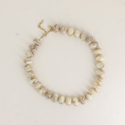 Collier - grosses perles de résine ovales