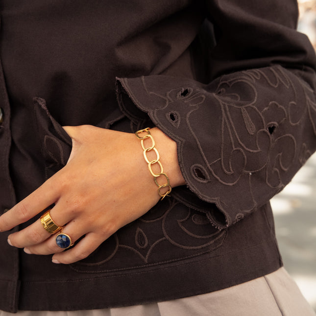 Éloïse Bracelet - large oval link chain with a brushed matte finish
