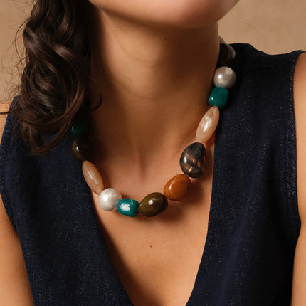 Collier Vesperine - sur cordon, perles en résine