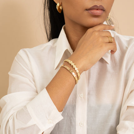 Ratchet bangle - floral pattern