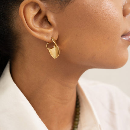 Creole earrings - wavy ring