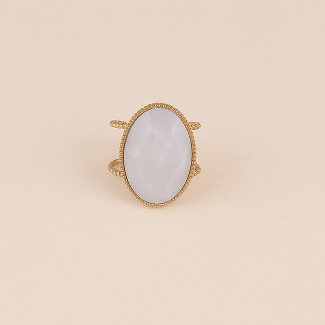 Bague - pierre naturelle ovale et anneau effet milgrain
