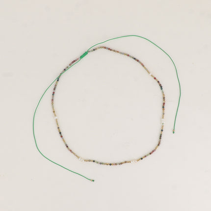 Collier sur cordon - perles en acier inoxydable et pierres naturelles