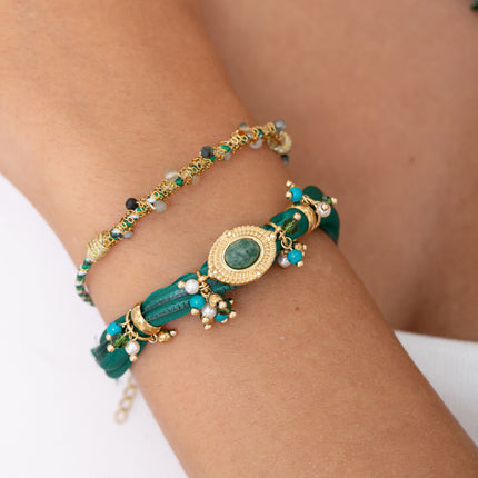 Bracelet sur cordon - pierres naturelles et chaîne enroulée
