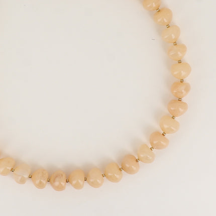 Collier - perles en résine
