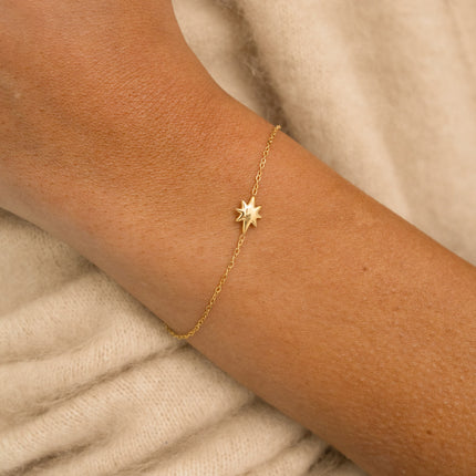 Bracelet - pendentif en forme d'étoile du Nord