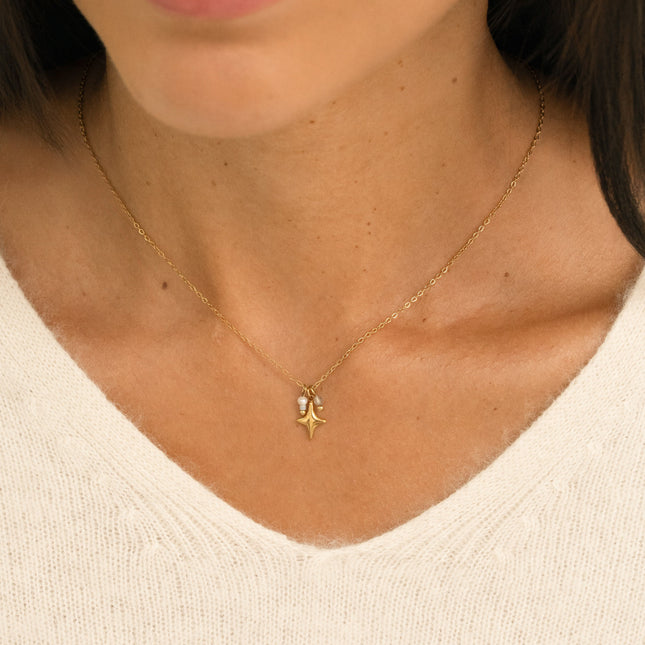 Collier - pendentif en forme d'étoile, perle d'eau douce, pierre naturelle
