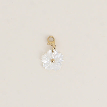 Charm - fleur en résine blanche