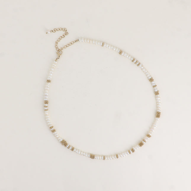 Collier - perles d'eau douce et anneaux effet milgrain