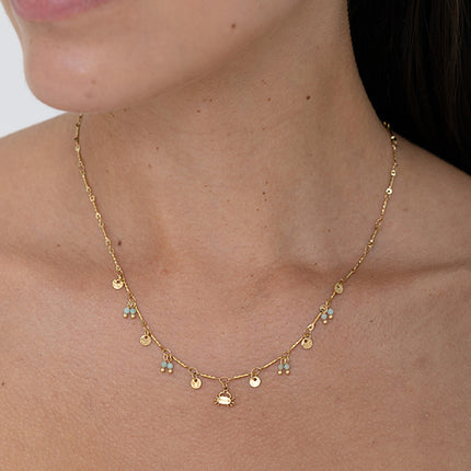 Collier - pastilles rondes martelées, pâtes de verre et pendentif crabe