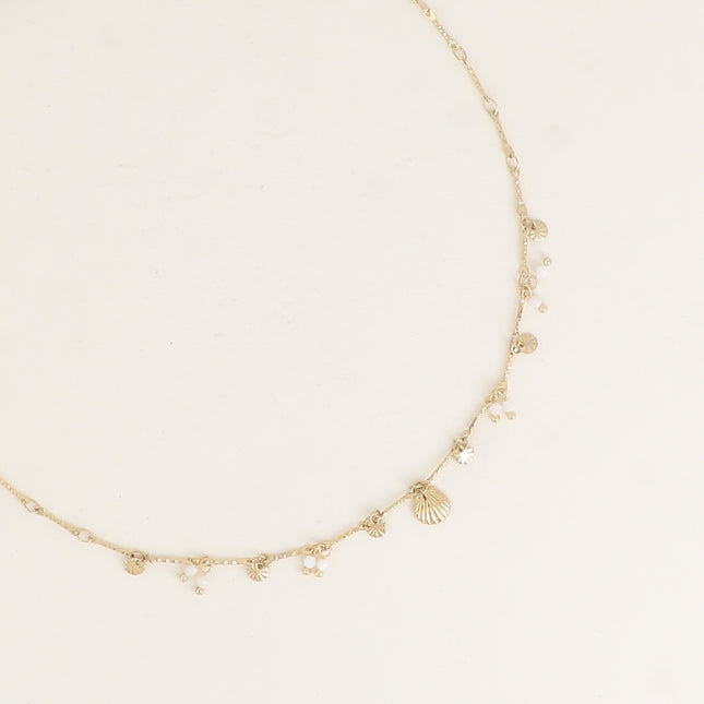 Collier - coquillage, pastilles texturées, perles nacrées