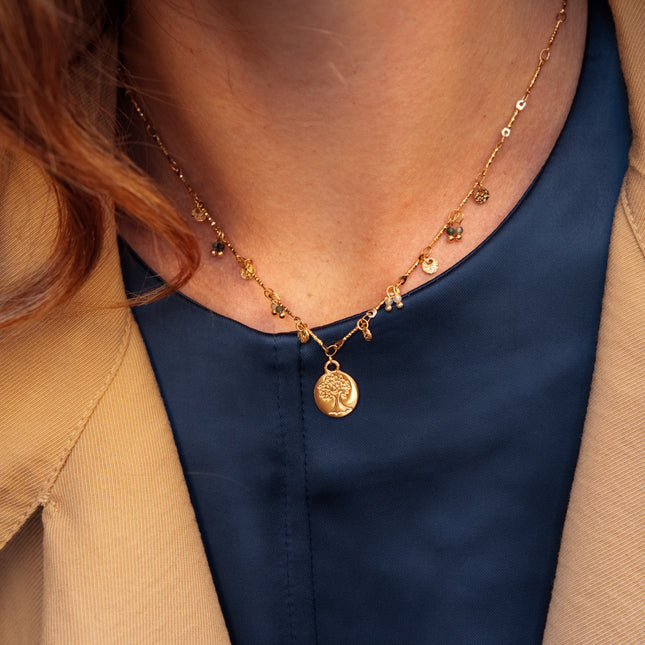 Collier Elvane - pastilles rondes martelées, pierres naturelles et pendentif arbre de vie