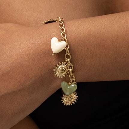 Bracelet - perles coeurs en résine et fleurs texturées