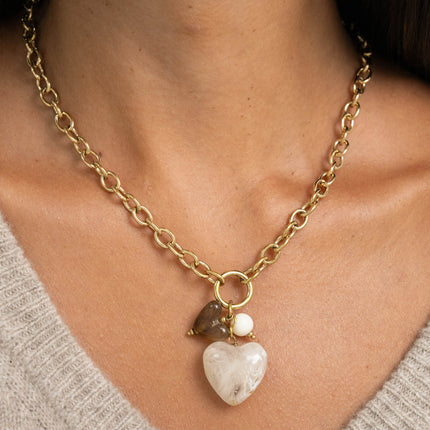 Collier - double coeur en résine