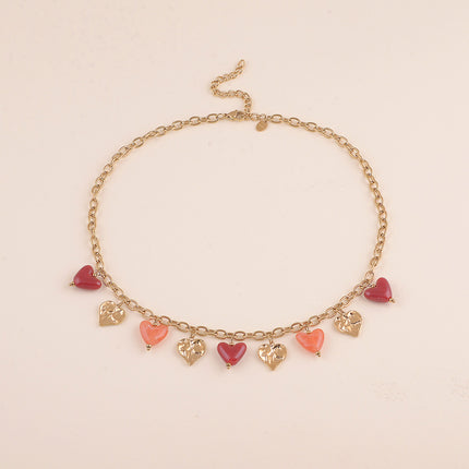 Collier - breloques coeurs en résine