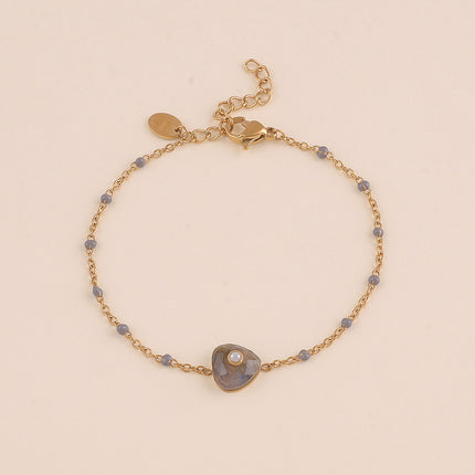 Bracelet - chaîne émaillée, pierre naturelle triangulaire et oxyde de zirconium
