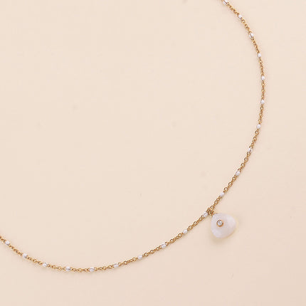 Collier - chaîne émaillée, pierre naturelle triangulaire et oxyde de zirconium