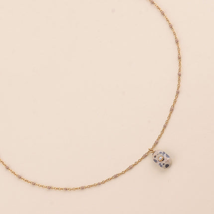 Collier - chaîne émaillée, pierre naturelle rectangulaire et oxyde de zirconium