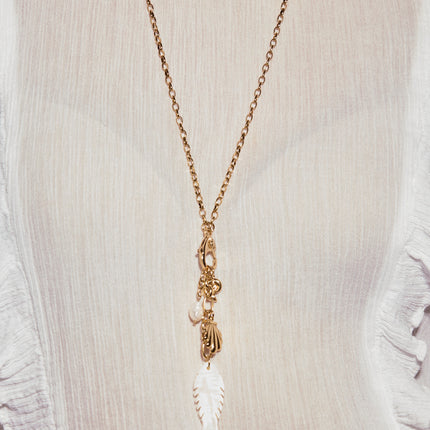 Collier Y - fermoir mousqueton, coquillages, perle d'eau douce et poisson nacré