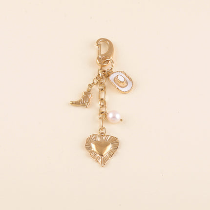 Porte-clé - chapeau en émail, botte, coeur et perle d'eau douce