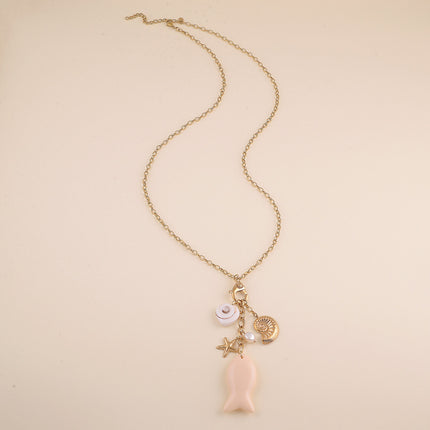 Sautoir - fermoir mousqueton, coquillages, étoile de mer, perle d'eau douce et poisson en résine