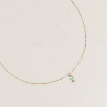 Collier - cristal ovale et 3 boules