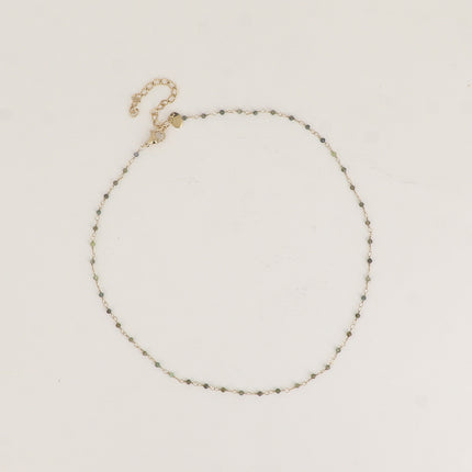 Collier fin - petites pierres naturelles rondes