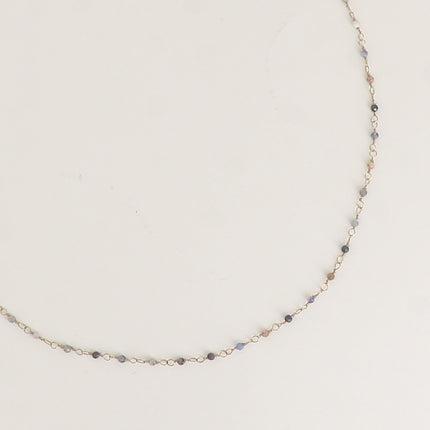 Collier fin - petites pierres naturelles rondes